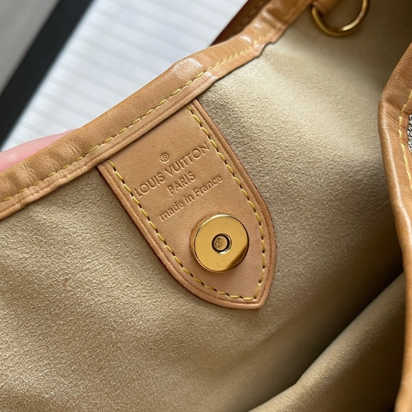 EEUC Authentic Louis Vuitton Damier Azur Galleria - Picture 7 of 16